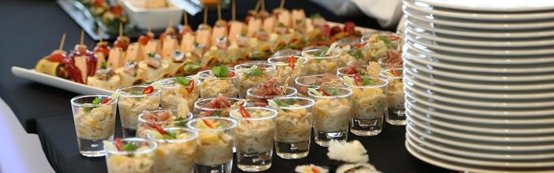 
                                                Przyjęcie w ogrodzie