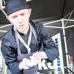 Szef kuchni Karol Pietrzak