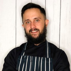 Szef kuchni Mateusz Kubik