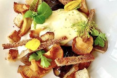 Smażone borowiki z jajkiem w koszulce