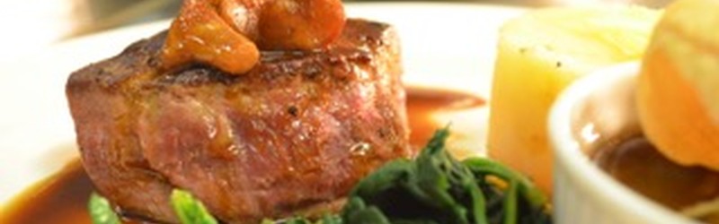 
                                                Przyjęcie grillowe w stylu surf&turf