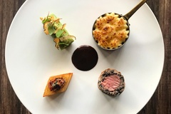 
                Carte blanche - menu z wine pairingiem