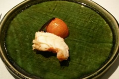 
                Między Wschodem a Zachodem / East meets West