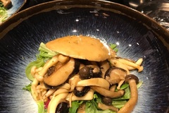 
                Asiatische Fusionsküche