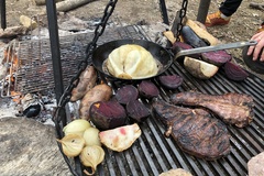 
                Grillmenü