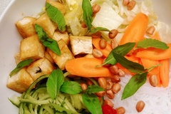 
                Roślinna Kuchnia Wietnamska